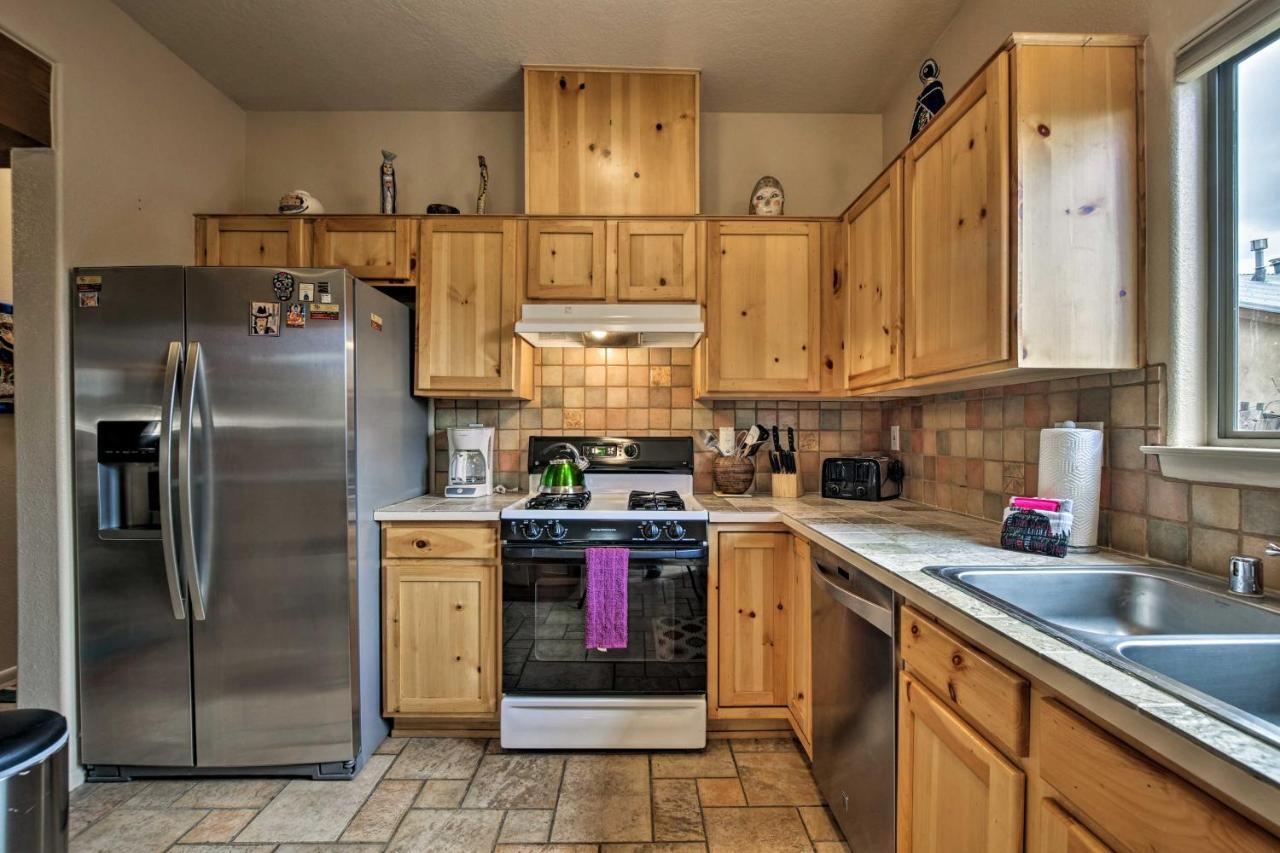 Adobe House With Patio - 1 Half Mi To Plaza! Holiday home